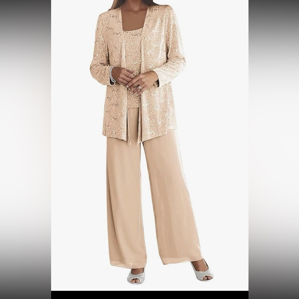 Elegant Cream Women's Pant Suit